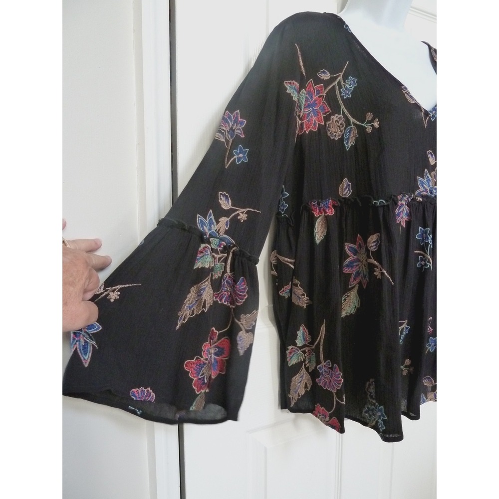 KAREN KANE Sz M 8/10 Gauzy Embroidered Witchy Whimsigoth Dark Floral Top